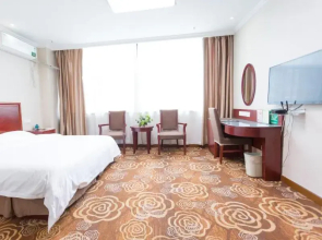 GreenTree Inn ShanDong JiNing WeiShan Lake National Wetland Park Business Hotel