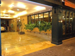 Viccini Suites Hotel