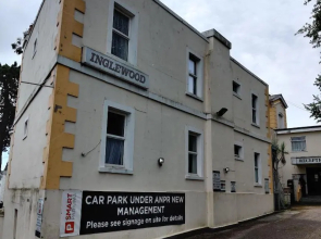 Inglewood Palm Hotel
