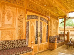 Prince of Kashmir Group of Houseboat