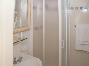 Royal Victoria Hotel