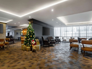 Отель Radisson Blu Hotel, Dubai Canal View