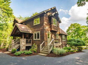 Play-a-way Chalet by Taylor Made Deep Creek