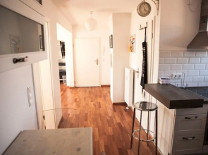 Deluxe City Apartment