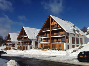 Spacious, Modern Apartment Near the Centre