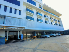 Blu Pearl Hotel & Residence