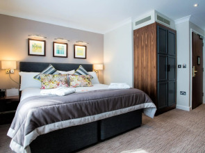 voco Oxford Spires by IHG