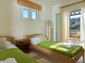 Private Villa With Amazing View and Shared Pool
