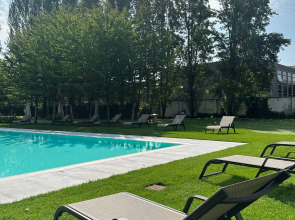 Отель Ramada Plaza by Wyndham Milano