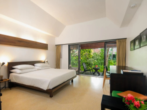 Haadson Resort