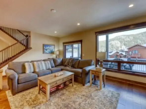 The Alders Townhomes in East Keystone - Luxury 3 Bedroom + Den