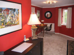 Holyrood Park Apartment