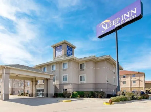 Sleep Inn & Suites Near Fort Cavazos