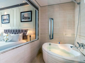 Silverland Jolie Hotel