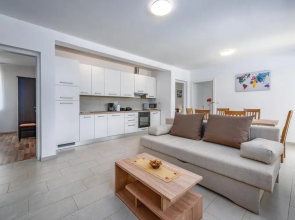 Nice Home in Zminj With Wifi and 3 Bedrooms