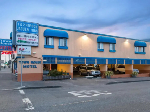Town House Motel – Historic Old Town Eureka