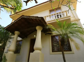 Crescent Villa No. 7