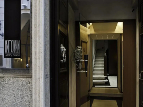 Intown Luxury House