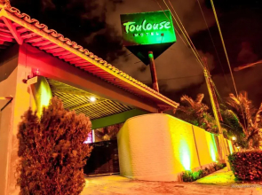 Toulouse Motel