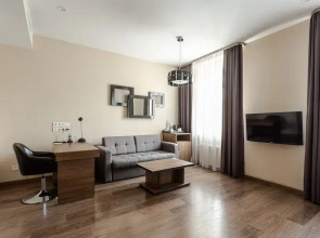 Отель Senator Maidan