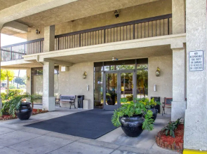 Quality Inn Riverside Near UCR And Downtown