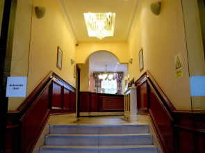Pembridge Palace Hotel