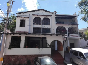 President House Hotel - Hostel