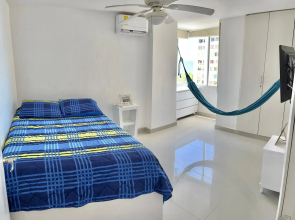 Apartamento en el Rodadero, Confortable y amplio, con vista al mar, a 80mt de la playa, DELAMAR Apartmet
