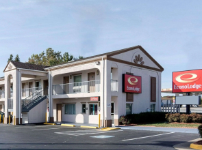 Econo Lodge Fredericksburg near I-95