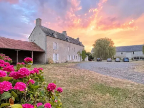Ferme fortifiée d Enguenard