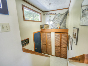 Little Creek Cove Beachfront Resort