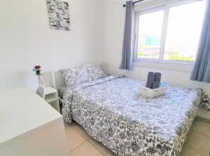 Comfy and Exquisite ROOMS in a Shared 3BR Apartment Near Main Harbor, City Center