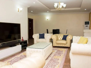 Z'Bass Hotel & Resort