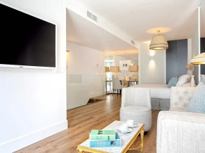 Exclusive Penthouse Near Torre del Oro Betis Xxvi
