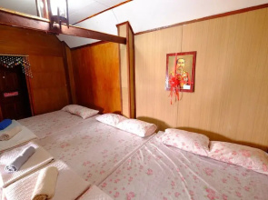 Baanpakrimklong Sukhamon Homestay & Resort