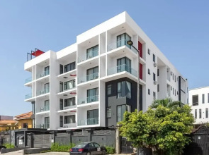 Four-Two Africa Lane Luxury Apartment