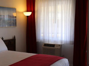 Sovana Inn