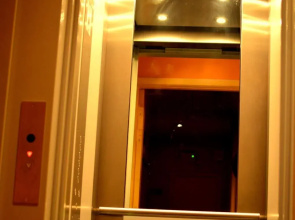 Hotel Derby MERODE