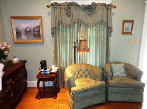 Jefferson Street Bed And Breakfast Inn