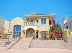 Kennedy Towers - Frond M Villa