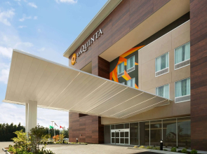 La Quinta Inn & Suites by Wyndham Burlington