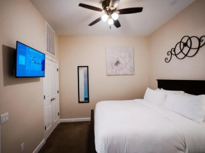 1 Bedroom Lake View Villa - Unit 206