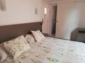 Hostal Parellades