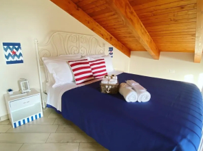 Lucky House & Il Mare In Mansarda
