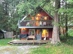 Mt Baker Rim Cabin 63 - A Traditional ski Chalet Pet Friendly Free Wi-fi