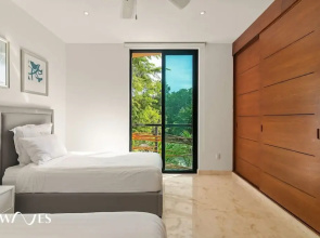 2 Br Luminous and Spacious Pool View Apt