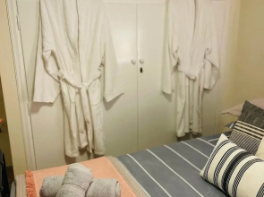 Airport Cottage House