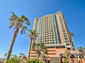 Pensacola Beach Resort Condo With Beach Access!