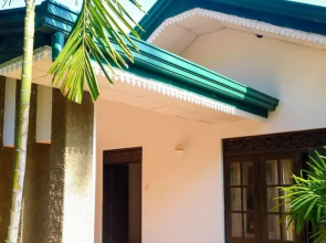 crimson holiday resorts