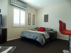 Pacific Blue Apartments